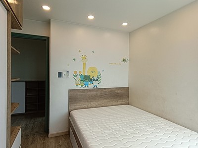 Cho thuê hoặc bán căn hộ chung cư chung cư Phúc Thinh- đường Cao Đạt, P.1 Quận 5: - Diện tích 82m2 1