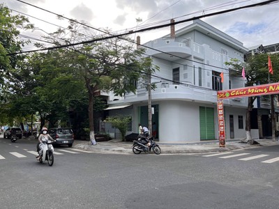 Bán nhà 3 tầng 2 mặt tiền đường Nguyễn Sơn Hải Châu Đà Nẵng 2