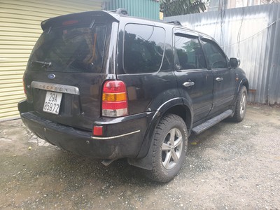 CẦN BÁN XE  Escape 2003 máy xăng 3.0- Giá 80tr 5