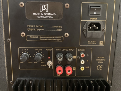 Loa Sub bas 30 quá chất 4