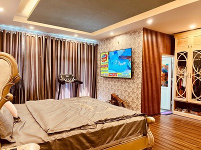 Bán gấp nhà tttp nha trang đường 20m , cách biển chỉ 5p đi xe, khu đô thị sầm uất - kết hợp kinh 3