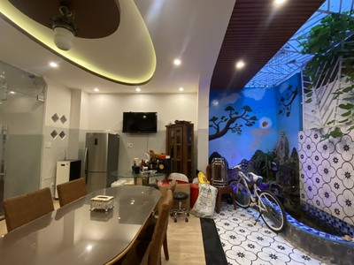 Bán gấp nhà tttp nha trang đường 20m , cách biển chỉ 5p đi xe, khu đô thị sầm uất - kết hợp kinh 4