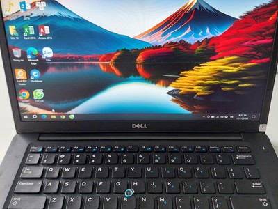 Laptop Dell latitude I7/ ram 8g/ ssd 256g/ 14 in 1