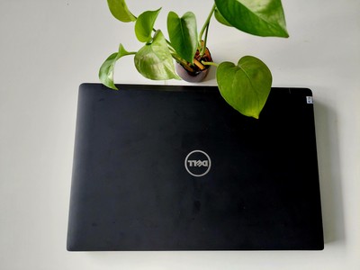 Laptop Dell latitude I7/ ram 8g/ ssd 256g/ 14 in 2