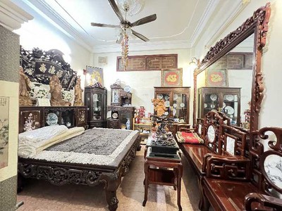 Bán nhà đẹp, gần mặt phố, trung tâm, Nguyễn Văn Cừ, ngõ ba gác tránh xe máy, 54M, 5.5x tỷ. 4