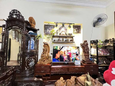 Bán nhà đẹp, gần mặt phố, trung tâm, Nguyễn Văn Cừ, ngõ ba gác tránh xe máy, 54M, 5.5x tỷ. 5