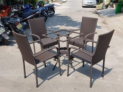Bàn ghế cafe mây nhựa thanh lý giá rẻ 3