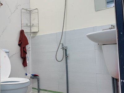 Cho thuê phòng trọ 2,5tr có máy lạnh, kệ bếp, wc riêng tại Cát Lái quận 2 gần citisoho 6