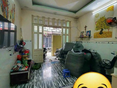 Giảm 400tr bán gấp nhà ấp chiến lược bình tân hxh đỗ cửa 48m2 ,2 tầng nhỉnh 3 tỷ 2