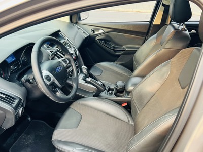 Chính chủ Cần Bán xe Ford Focus Sport 2013 4