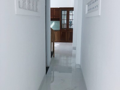 Nhà trần cao vân ô tô đậu cửa, 73m2 2 mê gần đường, dưới 3 tỷ 1