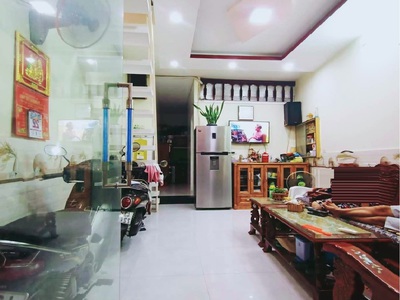 Nhà trần cao vân ô tô đậu cửa, 73m2 2 mê gần đường, dưới 3 tỷ 0