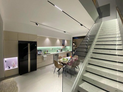 Mua nhà đón xuân. bán nhà 3 tầng mới đẹp - full nội thất - kdt nam việt á gd1 - cạnh sông 0