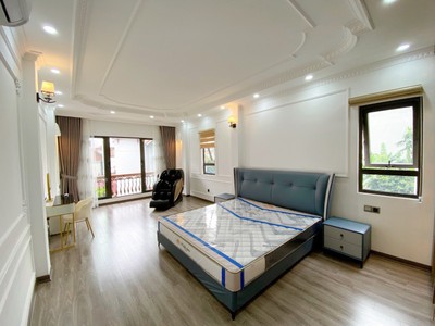 Nhà đẹp mới coong phố việt hưng   ngõ to   6 tầng   thang máy   gara 0