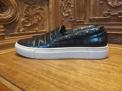 Bán giầy sneaker nam  size 40 7