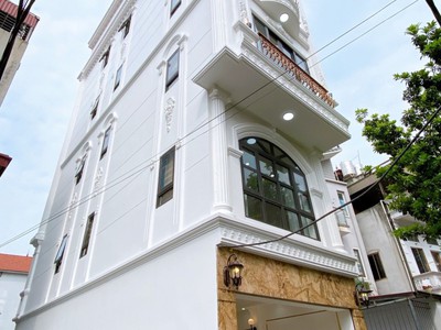 Nhà đẹp mới coong phố việt hưng   ngõ to   6 tầng   thang máy   gara 4