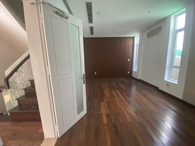 Nhà 3 tầng mt đường ông ích khiêm, 79m2,ngang gần 7m, giá 8 tỷ 2