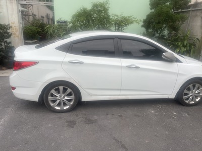 Bán Xe Accent 2015 nhập chính hãng 4
