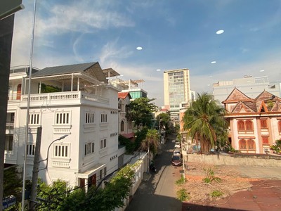 Cho Thuê Văn Phòng 100m2 Có Sẵn Nội Thất 2