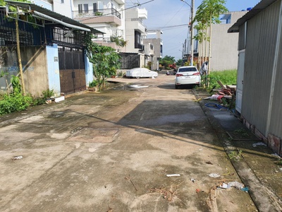 Bán gấp đát thổ cư 5 x 17   85 m2 . ô tô tránh 10m. giá thảo thuận - ưng là bán . 2