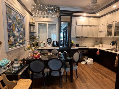 Bán nhà xuân thủy, phân lô vip, ba mặt tiền thoáng, ô tô, nhà 80m2 giá nhỉnh 10 tỷ siêu đẹp. 1