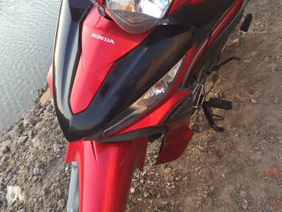 Cần bán xe máy wa rsx màu đỏ 3