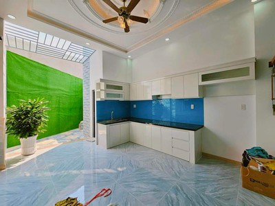 Nhà mới xây - trung tâm q12 - lâm thị hố - hẻm 6m xe hơi vào nhà - 80m2 - 5pn - chỉ 6 tỷ 49 2