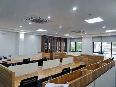 Cho thuê sàn văn phòng 170m2, mặt đường Trần Thái Tông, đã setup đủ nội thất, giá 35tr/th full phí 6