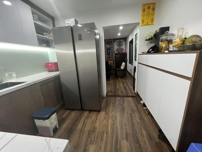 Bán nhà Tập thể tầng 2 khu H Thành Công, sổ 45m2 sử dụng 100m2, 3 ngủ 2wc, dân trí cao an ninh tốt. 2