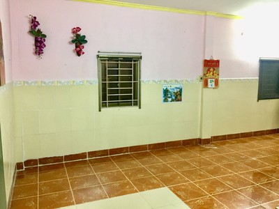 Cho thuê nhà nguyên căn để ở 2pn 2wc trệt 1 lầu Nguyễn Khoái Q4.Giá:6,5tr/th 5