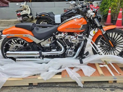 Hàng về phục vụ cho AE Harley - Davidson Breakout 114 2022 2