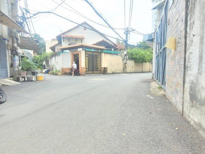 Nhà bán,2tầng,3x6m2,hẻm 6m,lê quang định,bình thạnh,giá:1,25t 4