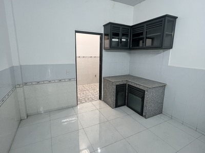 Nhà nguyên căn ngay cầu ông 4 không ngập nước - 2pn - 8tr/th 2