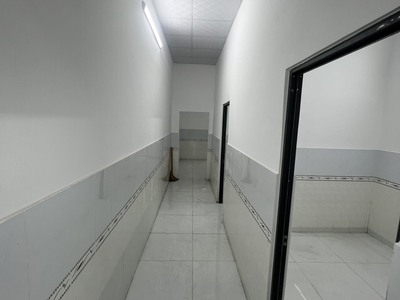 Nhà nguyên căn ngay cầu ông 4 không ngập nước - 2pn - 8tr/th 1