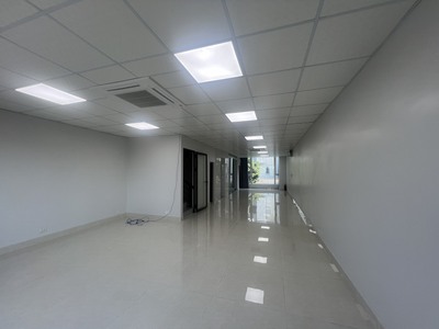 Cho thuê cả toà Waterfront bao gồm 6 căn hộ tách bếp và 2 sàn văn phòng tầng 1 2 0