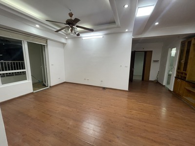 Chính chủ cần bán căn hộ N07 Dịch Vọng, 96m2, 2 ngủ, 2vs căn góc giá tốt chỉ 4,3 tỷ 0