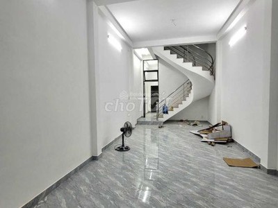 Chính chủ cho thuê nhà mặt tiền ngô quyền, sát chợ nguyễn tri phương, ngay trung tâm quận 10 1