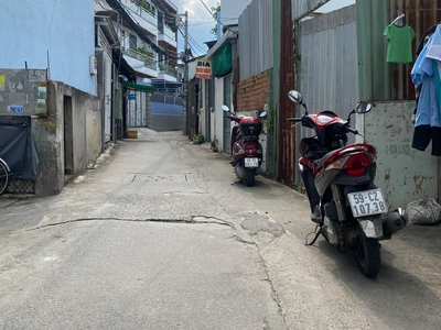 Bán gấp lô đất hẻm xe hơi,kế phú mỹ hưng thuộc p tân phú,q7,128m2  thổ cư 100, chỉ nhĩnh 4.x tỷ x 1