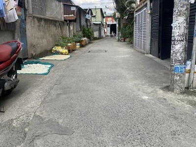 Bán gấp lô đất hẻm xe hơi,kế phú mỹ hưng thuộc p tân phú,q7,128m2  thổ cư 100, chỉ nhĩnh 4.x tỷ x 0
