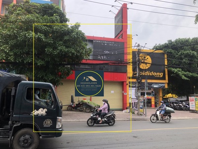 Cho thuê nhà mặt tiền ngay ngã 4 bình long 200m2, 2 tầng, ngang 8m 3