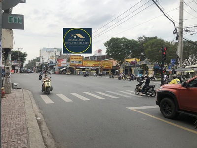 Cho thuê nhà mặt tiền ngay ngã 4 bình long 200m2, 2 tầng, ngang 8m 4