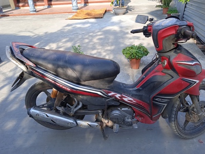 Bạn xe siêu nhân Jupiter RC 1