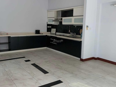 Cho thuê nhà 3 tầng ở Doãn kế thiên ở hộ gia đình bán hàng online 1