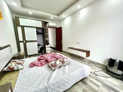 Bán nhà phố bạch mai, 38m x 4 tầng, ngõ 3m ,giá 3 tỷ 400 2