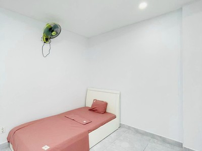 Ra nhanh đất to dtsd 10x30 khu biệt thự lê thị riêng p.thới an q12 2
