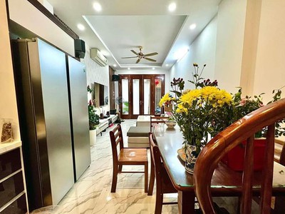 Bán nhà phố bạch mai, 38m x 4 tầng, ngõ 3m ,giá 3 tỷ 400 4