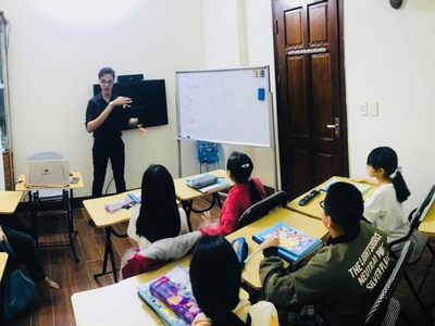 Tiếng Anh tại nhà lớp 3, lớp 5, lớp 10, lớp 11 1