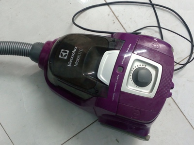 Bán máy hút bụi etrolux long biên hà nội 0