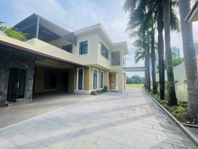 Bán biệt thự sân vườn 1000m2 view HỒ TỰ NHIÊN ngay trung tâm QUẬN 7 2