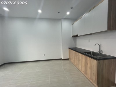 Cho thuê bcons plaza 4,5 triệu tại làng đại học thủ đức 2